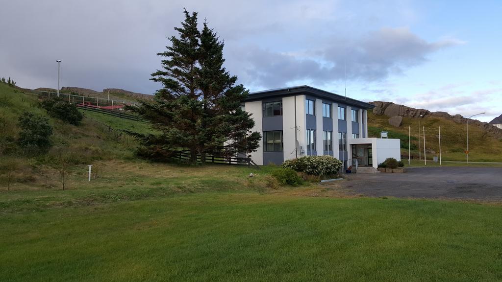 Iceland Visit Hostel โฮลมาวิค ภายนอก รูปภาพ